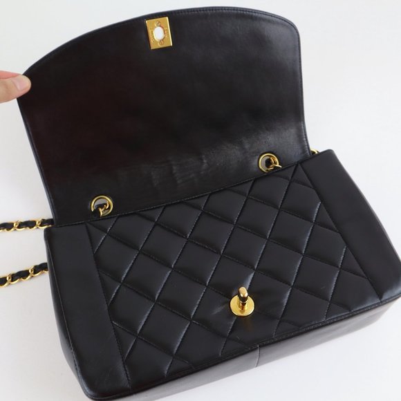 [SOLD] Chanel Quilted Lambskin Diana Medium Flap Bag - Picture 4 of 9